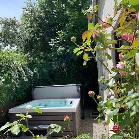 Maison De Plumes Heuchin