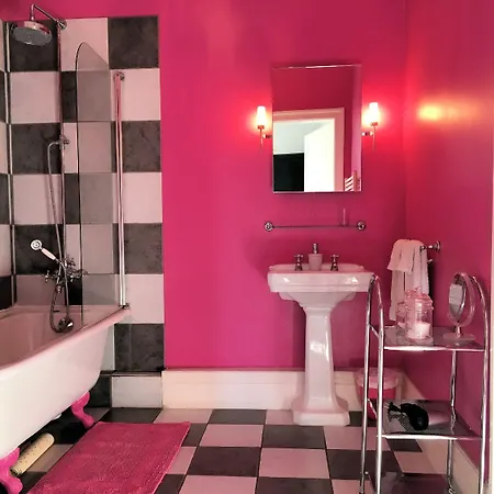 Maison De Plumes B&B 4*