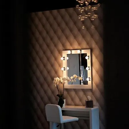 Maison De Plumes B&B 4*
