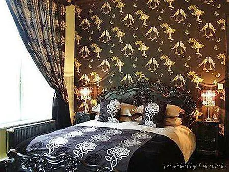 ベッド・アンド・ブレックファスト Maison De Plumes 4*