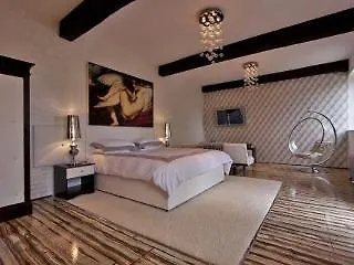 Maison De Plumes 4* Heuchin