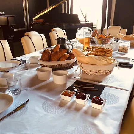 Maison De Plumes 4* Heuchin