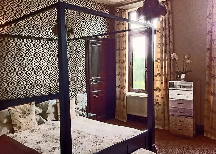 Maison De Plumes Couette-café 4*