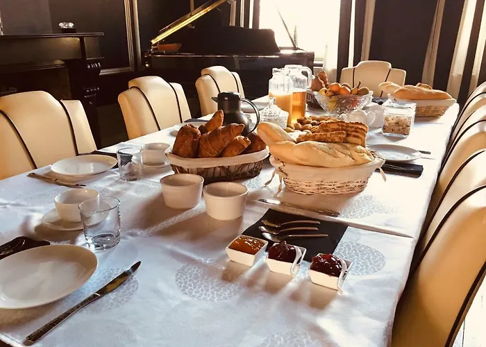 Maison De Plumes 4* Heuchin